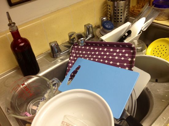 spark-post-image_ehowcdn~images01_spark_d2_e3_might-good-time-tackle-dishes-50a7eabc1d2e3