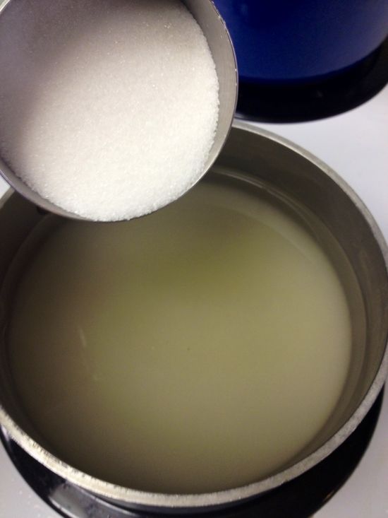 spark-post-image_ehowcdn~images01_spark_d3_c7_rhubarb-50a7e87e3d3c7